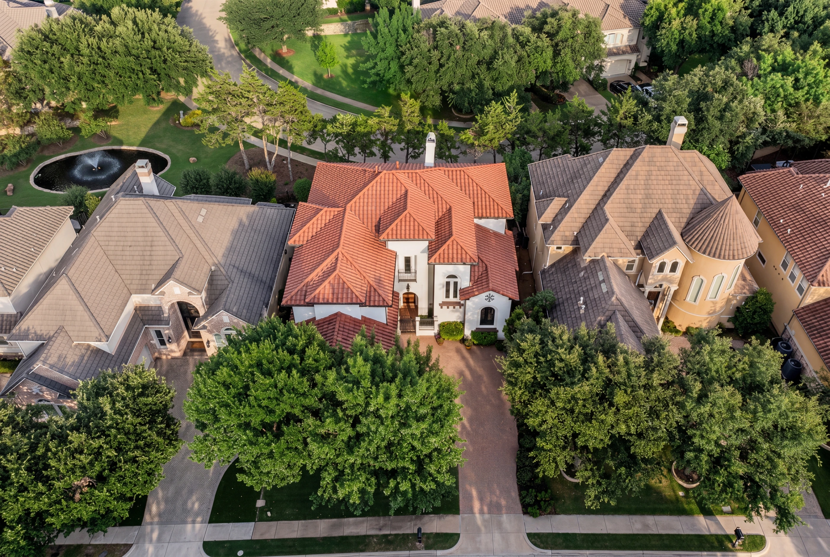 Aerial view of 4232 St Andrews from the front
