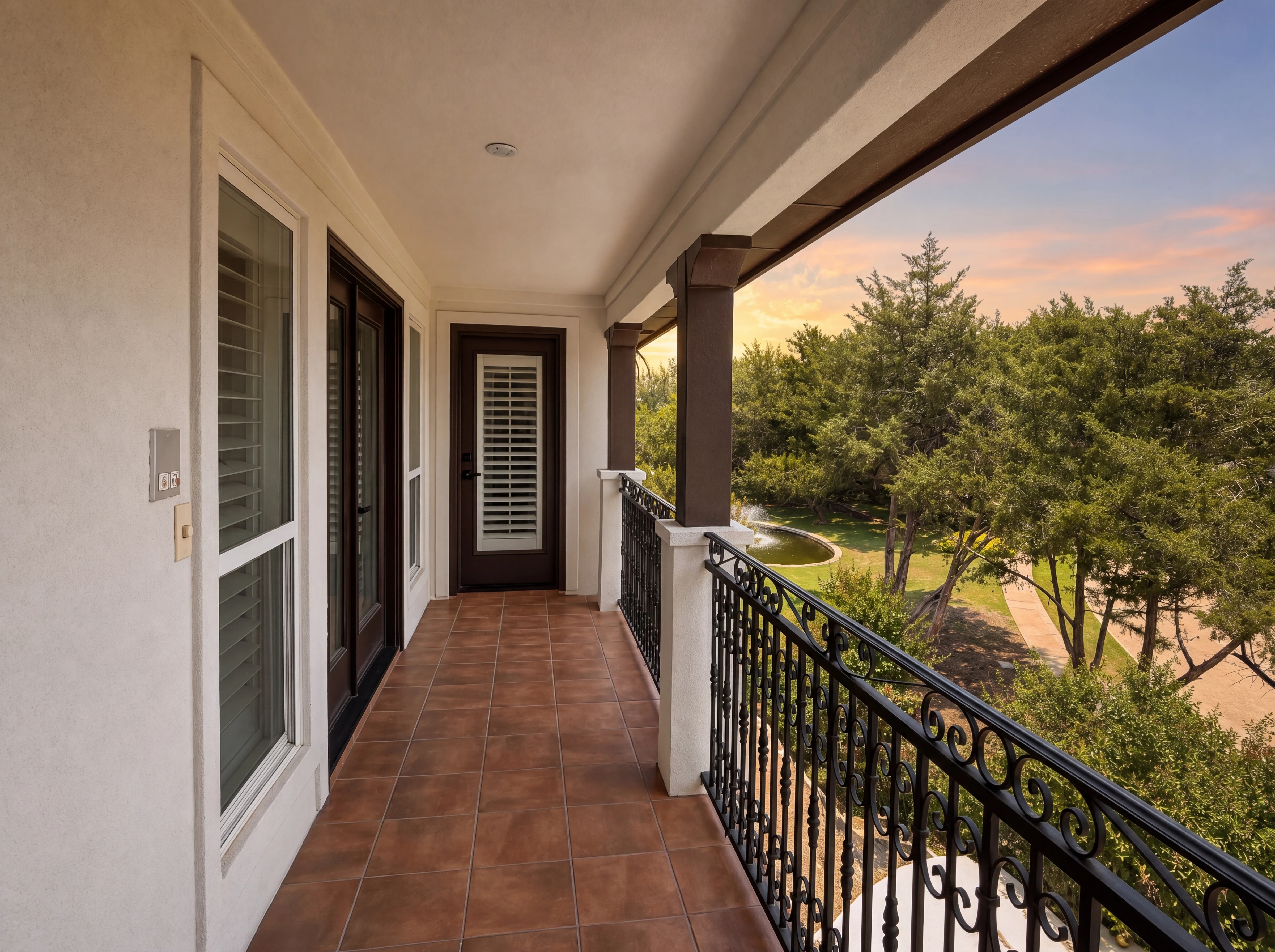 Upstairs balcony