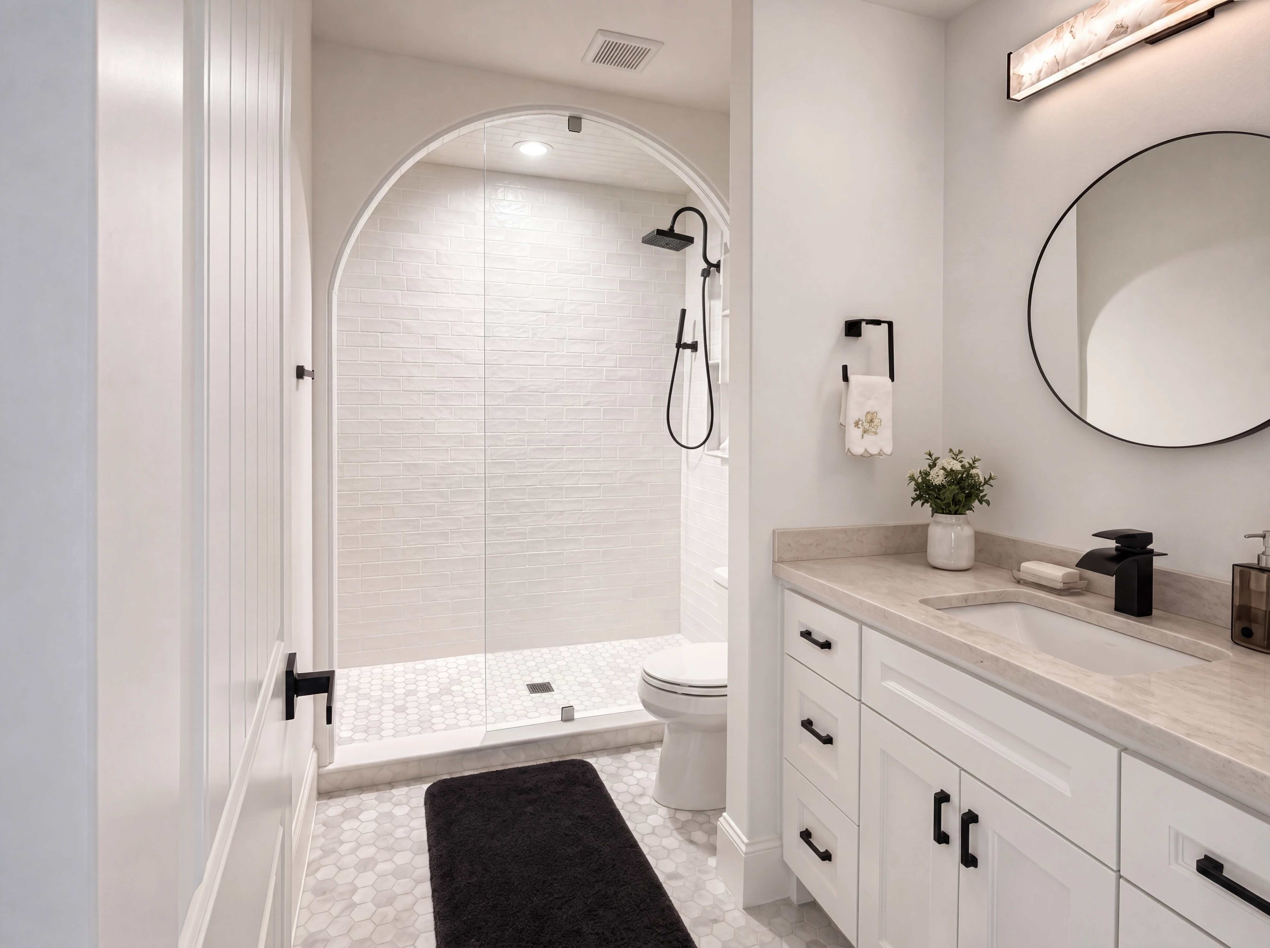 Upstairs guest bath