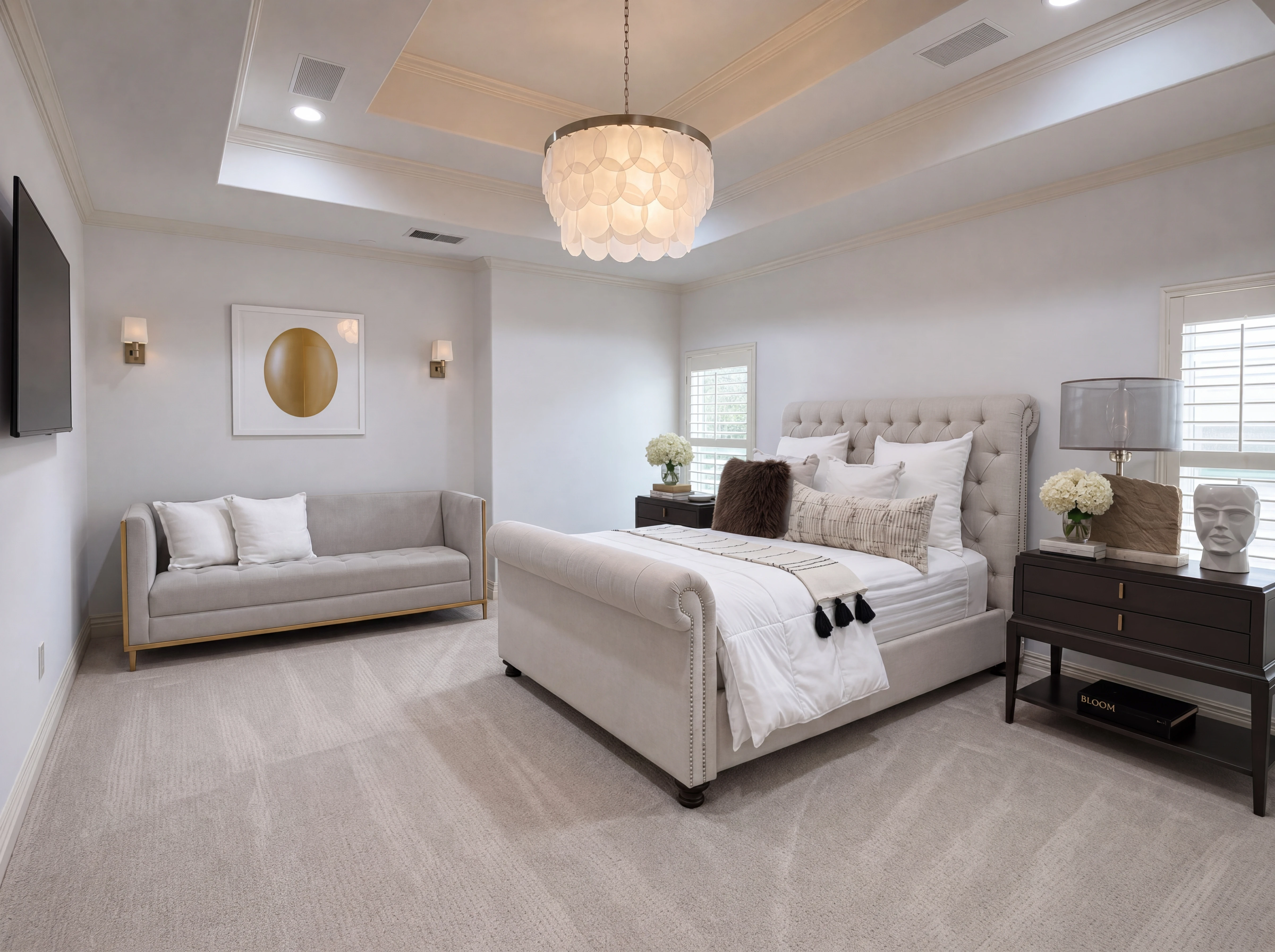 Upstairs primary bedroom